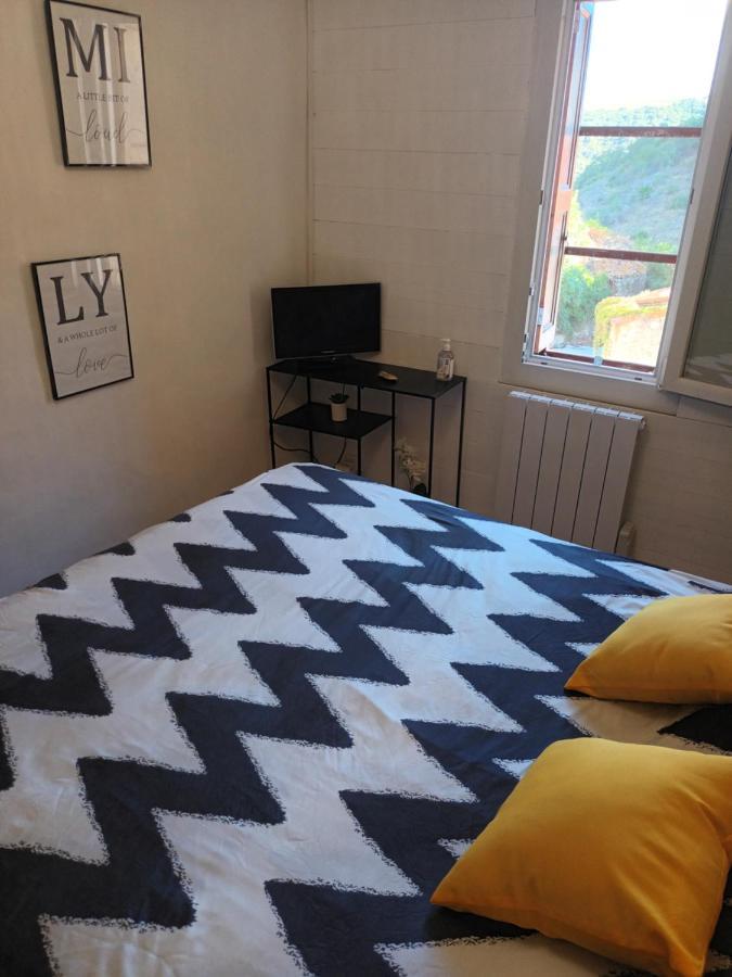 B&B Chambres "Chez Meme Germaine" Caramany Dış mekan fotoğraf