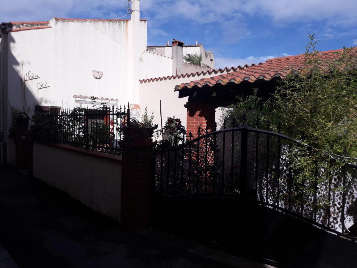 B&B Chambres "Chez Meme Germaine" Caramany Dış mekan fotoğraf